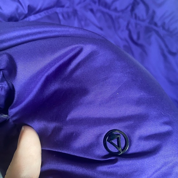 Ivviva vest in excellent worn twice condition - Picture 5 of 5